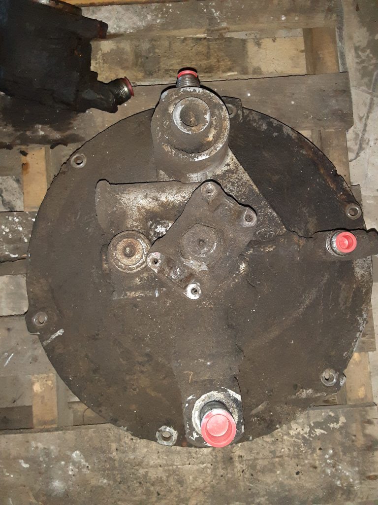 Case Crawler 550E S/N JAK0014503 Torque Converter Assembly Blount